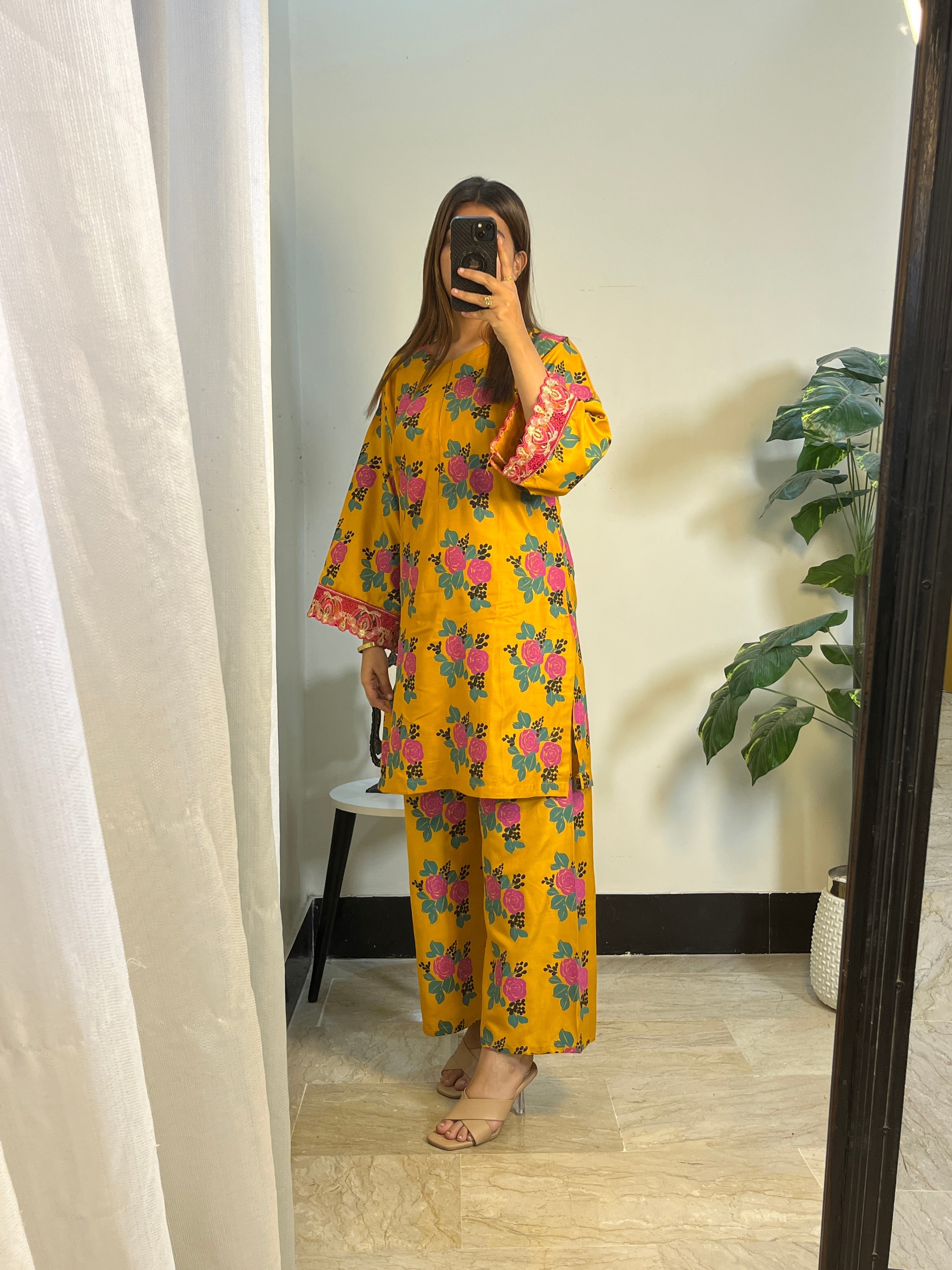 Primrose Sharara 2 PC