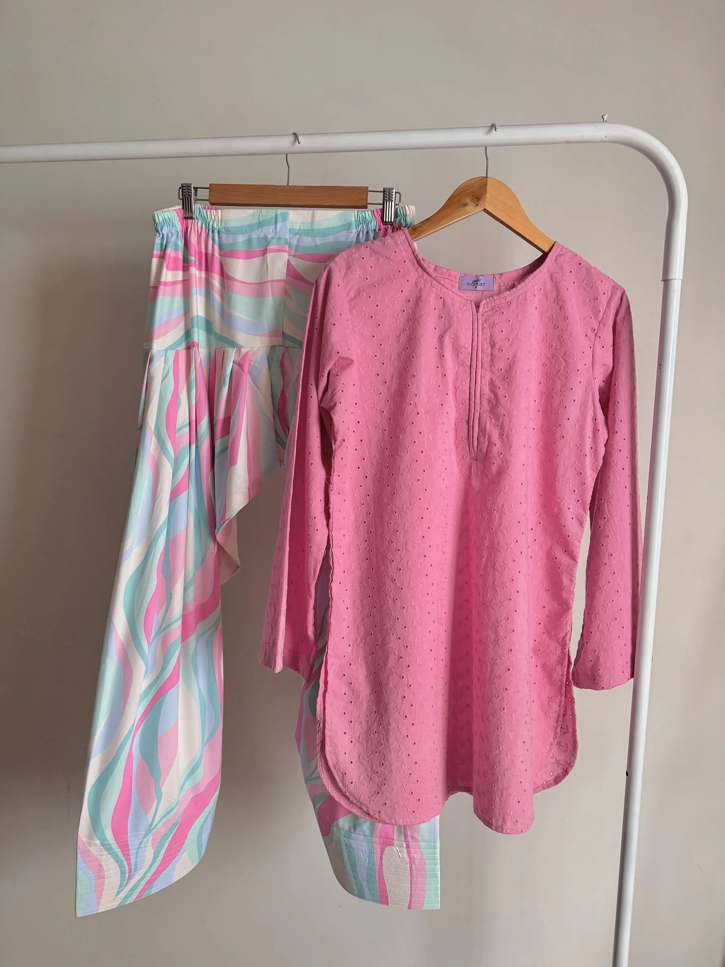 BLUSH CHICKENKARI SET ( FARSHI SHALWAR