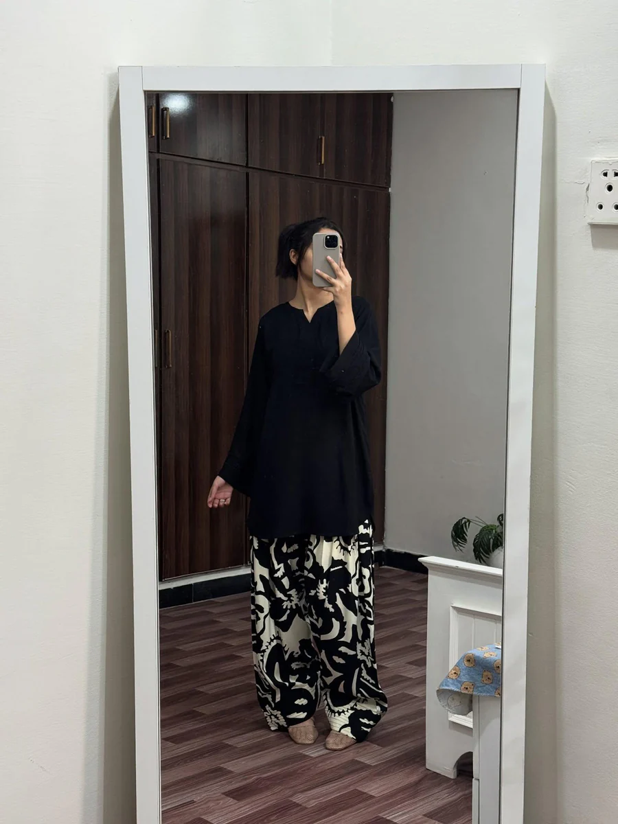 BLACK/WHITE SET ( FARSHI SHALWAR )